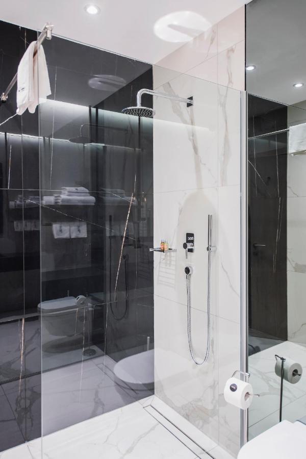 Pod Zidom Rooms Zagabria Esterno foto